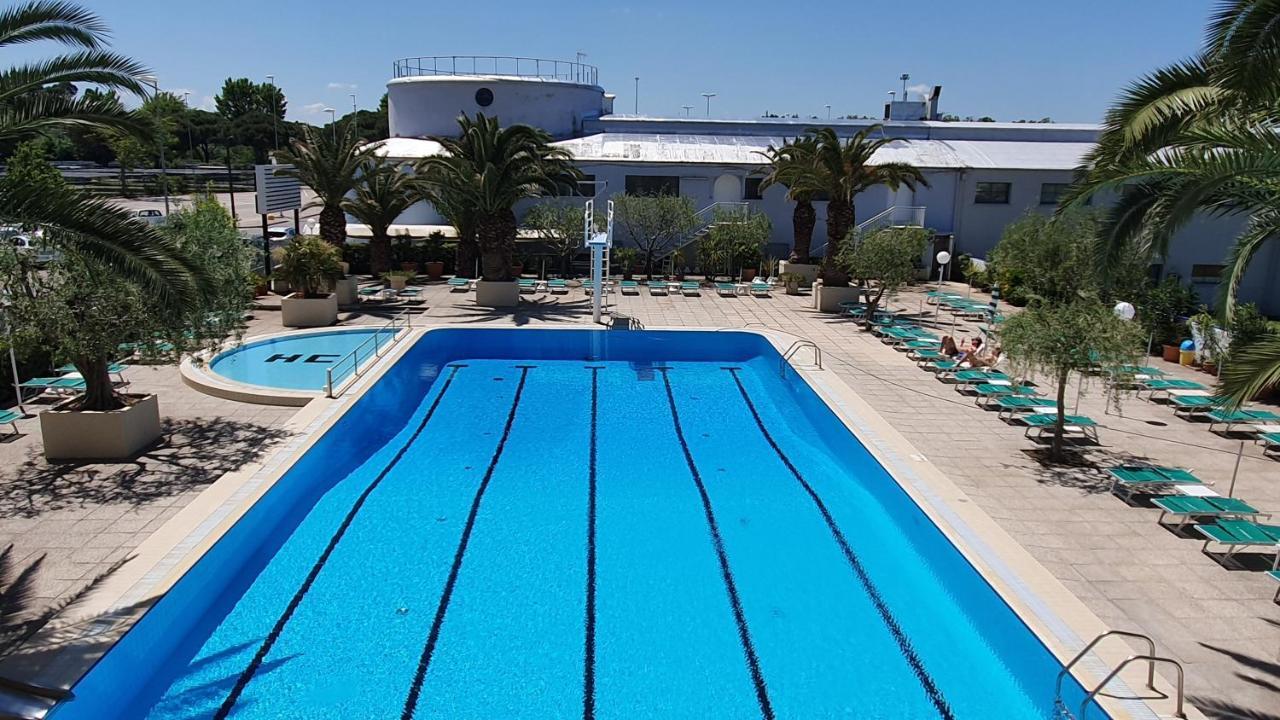 Hotel Cormoran Cattolica Ngoại thất bức ảnh