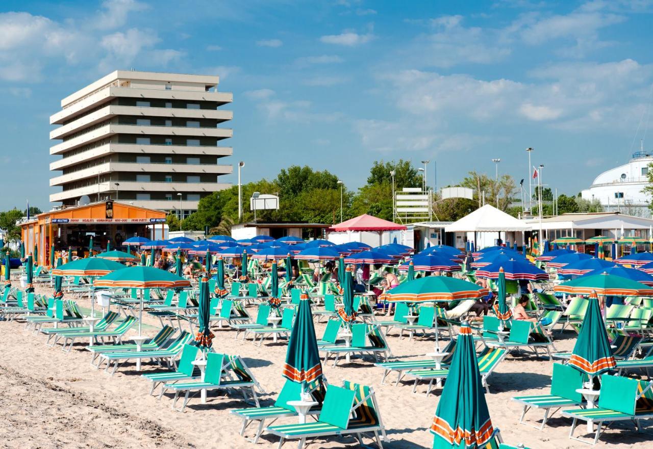 Hotel Cormoran Cattolica Ngoại thất bức ảnh