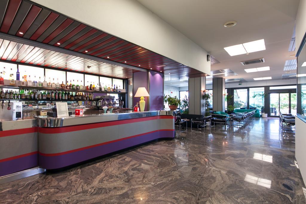 Hotel Cormoran Cattolica Ngoại thất bức ảnh